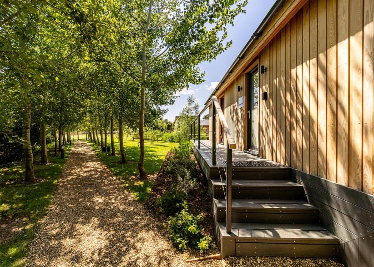 Woad Mill Lakeside Lodges Boston Extérieur photo