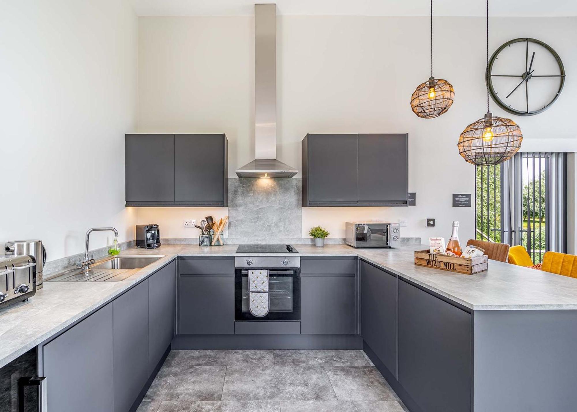 Woad Mill Lakeside Lodges Boston Extérieur photo